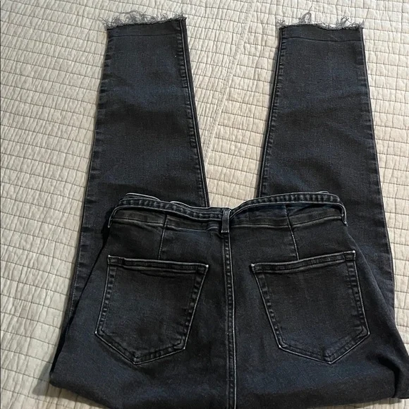 Women’s Hollister Jeans - Picture 3 of 3